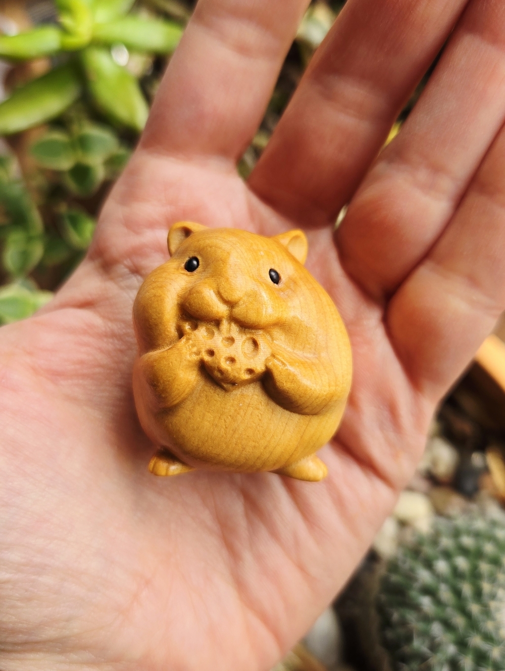 Handcarved Tiny Cheese Mouse Sculpure Figurine - Picture 5 of 7